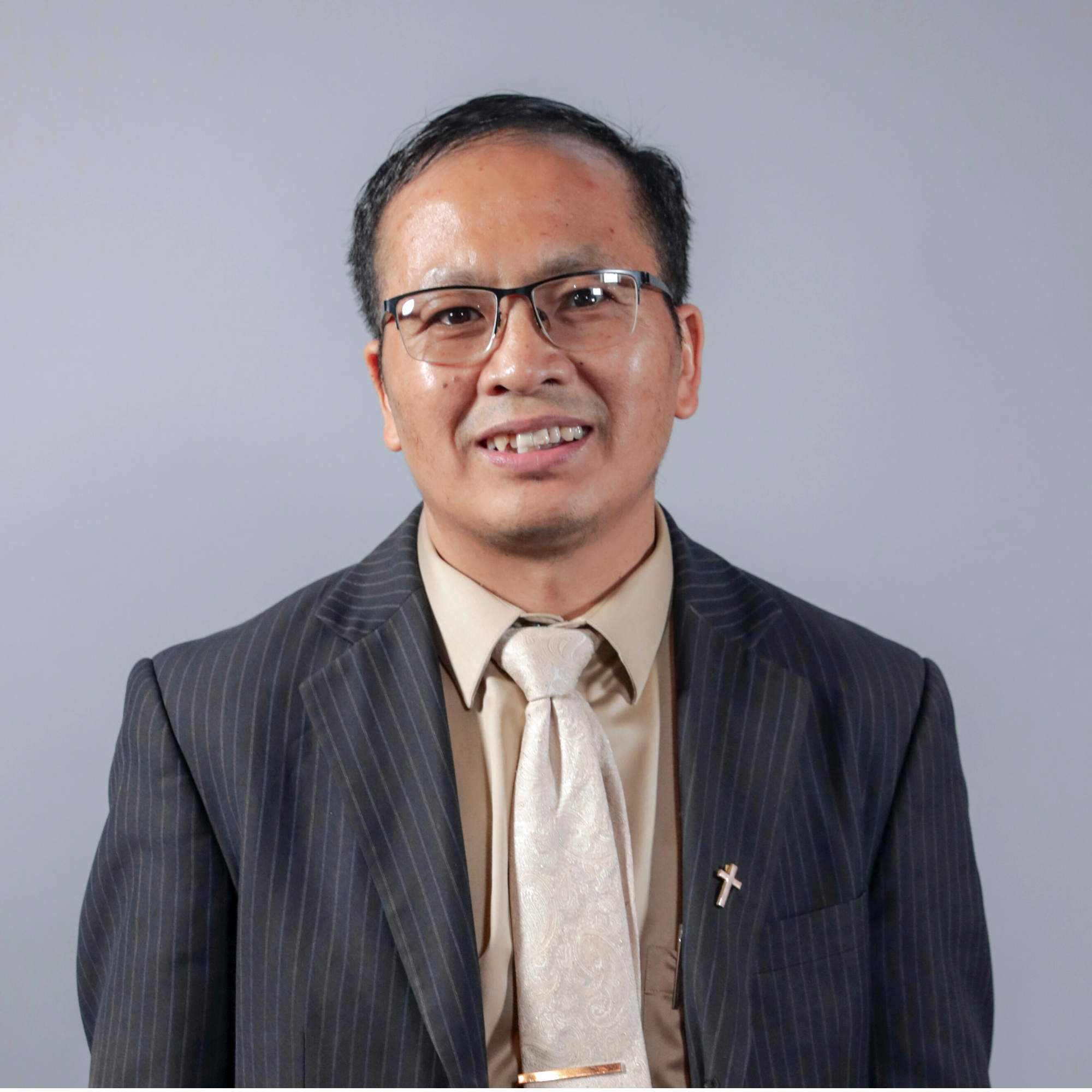 Pastor Cin Suan Mang